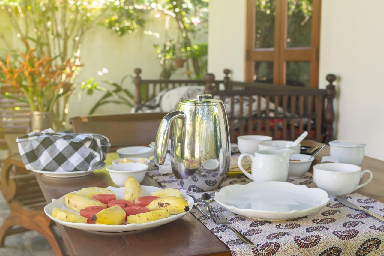 Bed and Breakfast Lilly House Unawatuna Exterior foto