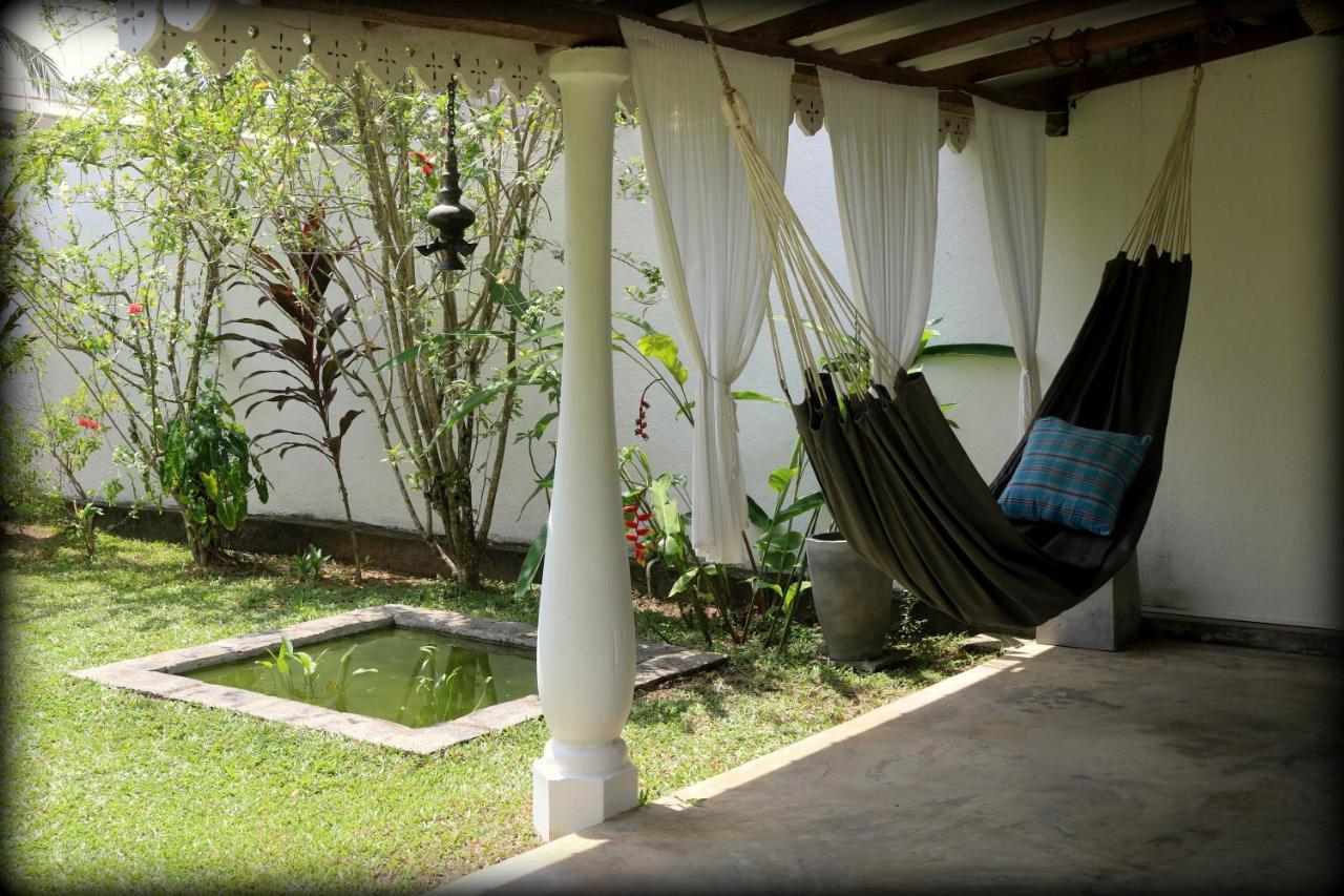 Bed and Breakfast Lilly House Unawatuna Exterior foto